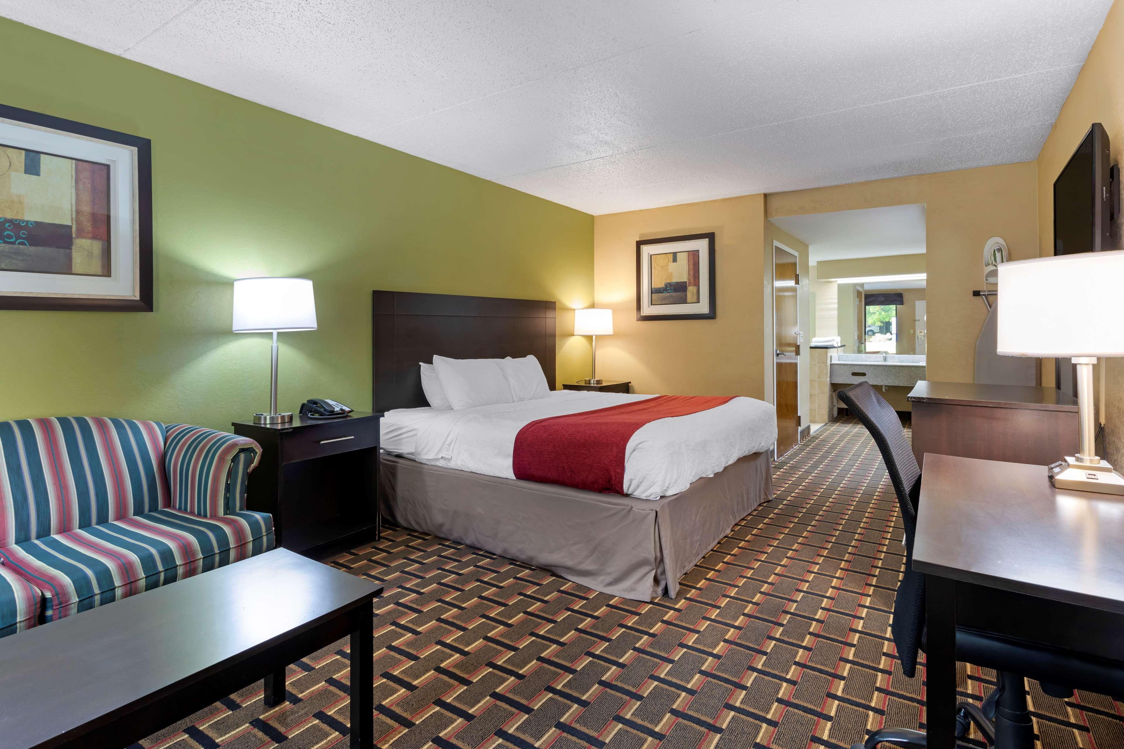 Surestay Hotel By Best Western Lenoir City Exteriör bild