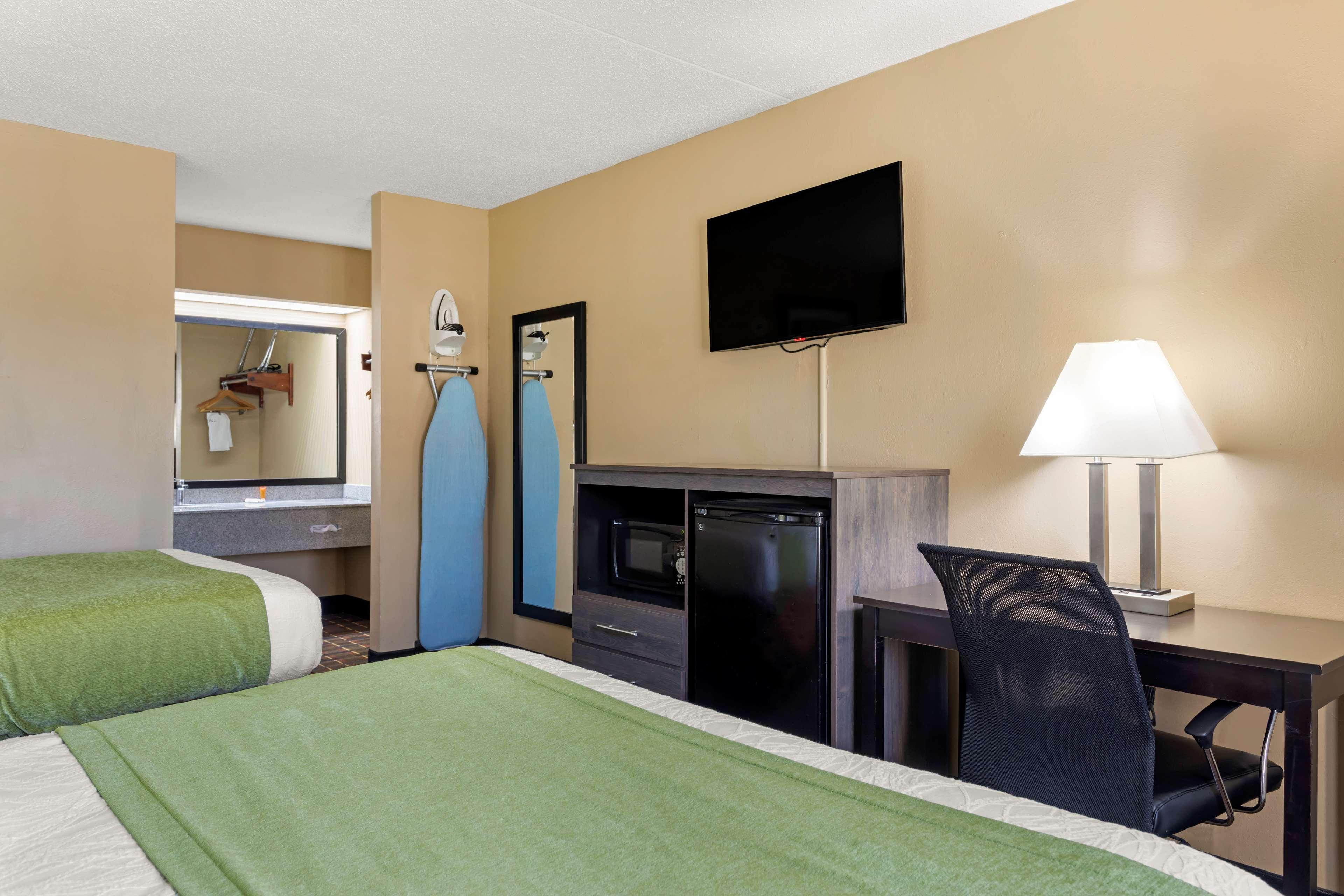 Surestay Hotel By Best Western Lenoir City Exteriör bild