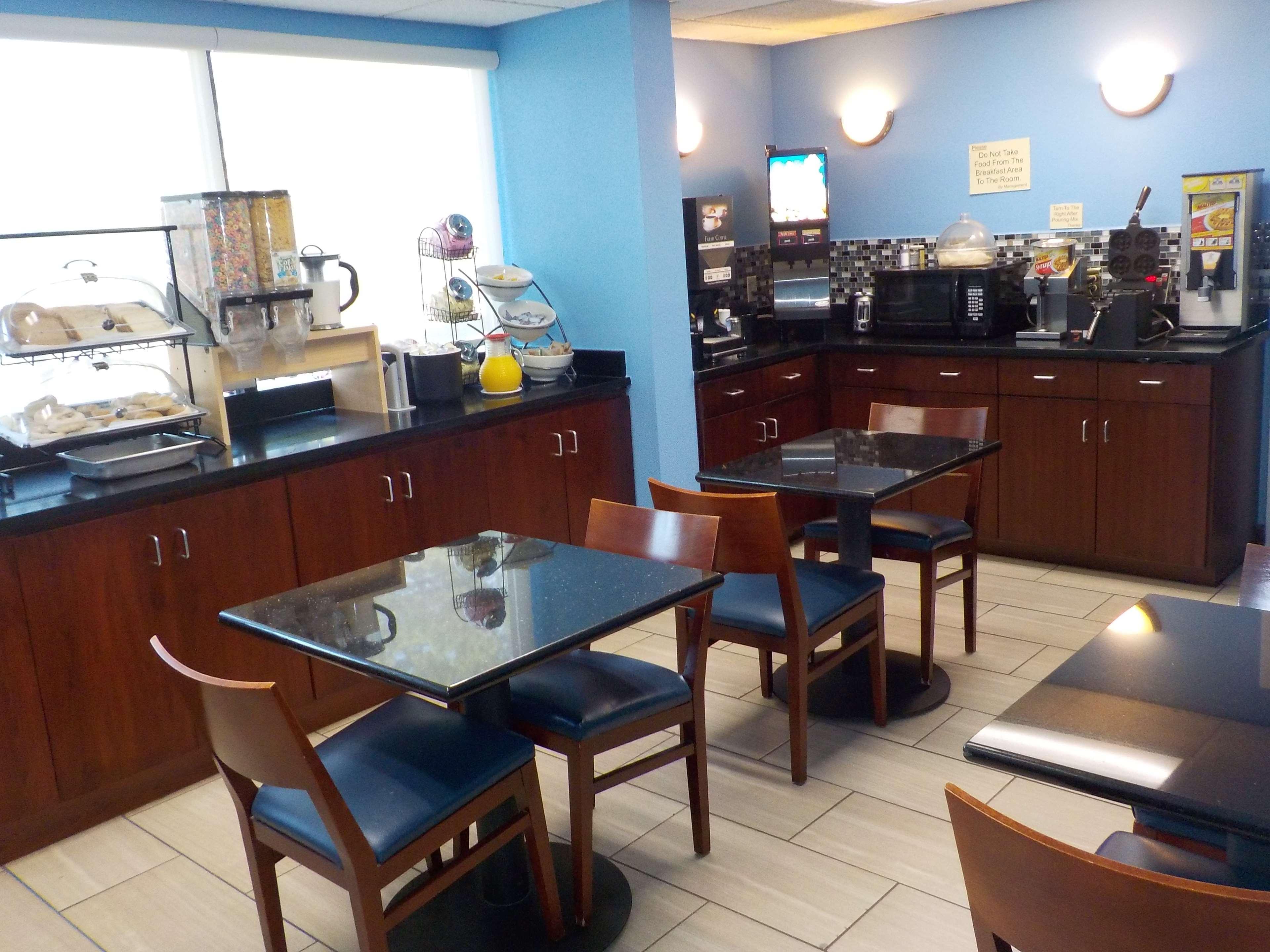 Surestay Hotel By Best Western Lenoir City Exteriör bild