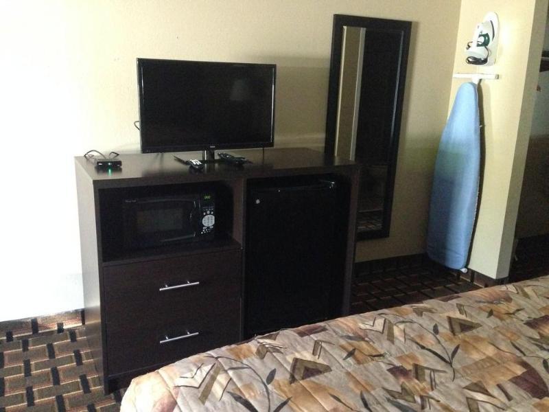 Surestay Hotel By Best Western Lenoir City Exteriör bild